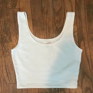 Fitted crop tank